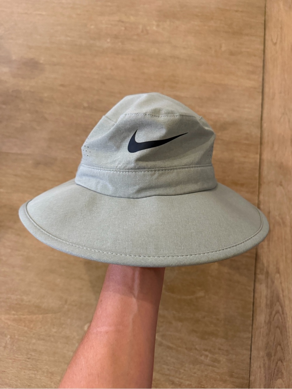 Nike  Dri-FIT UV Wide Brim Sun Hat Gray S/M Adjustable Outdoor Golf Hiking Fishi